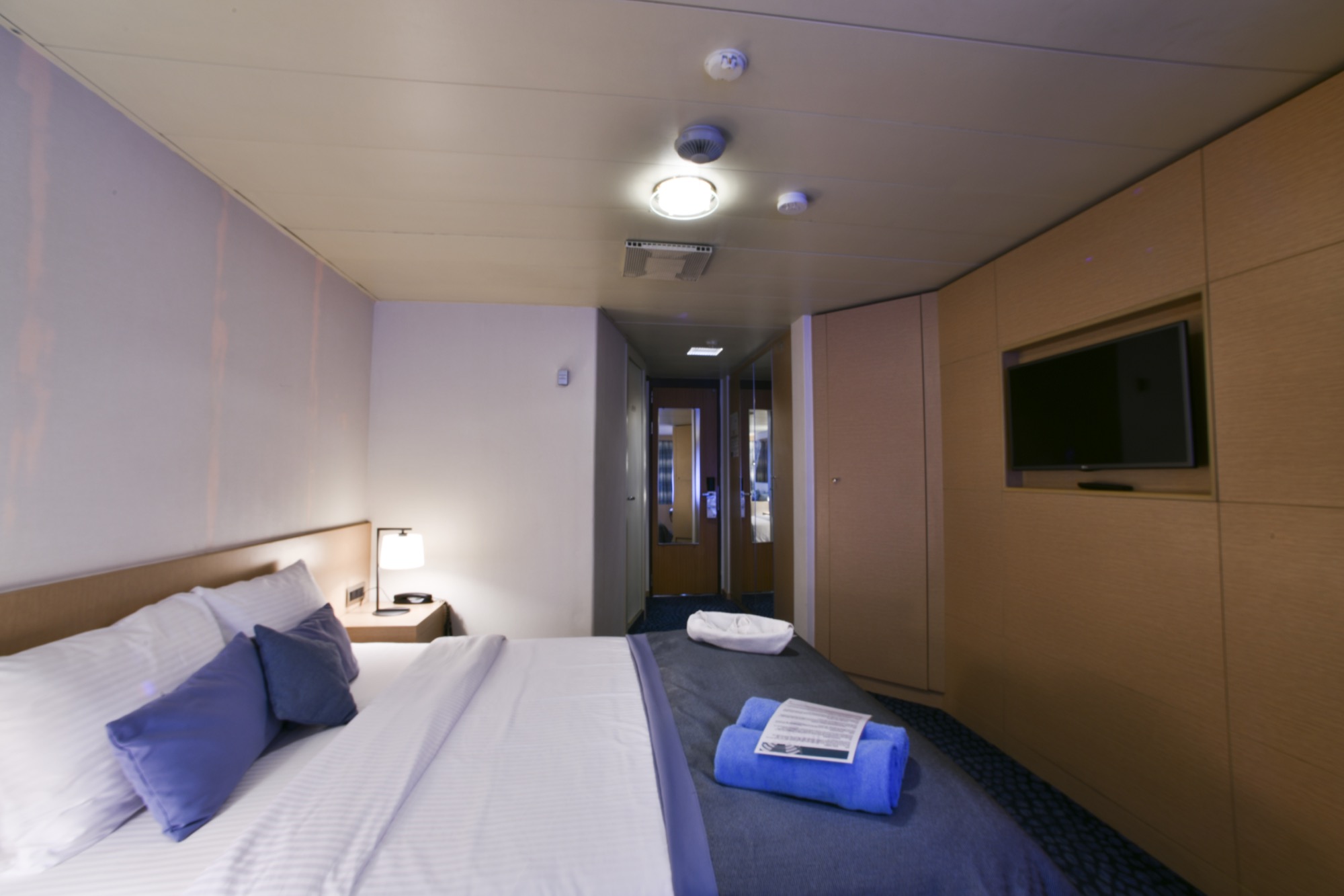 Celestyal Olympia Accommodation Grand Suite SG 7.jpg